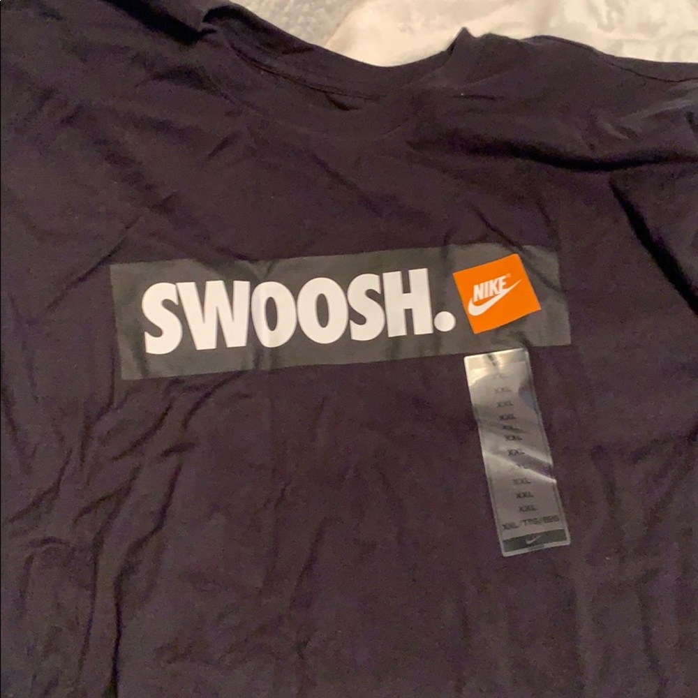 Brand new nike tee